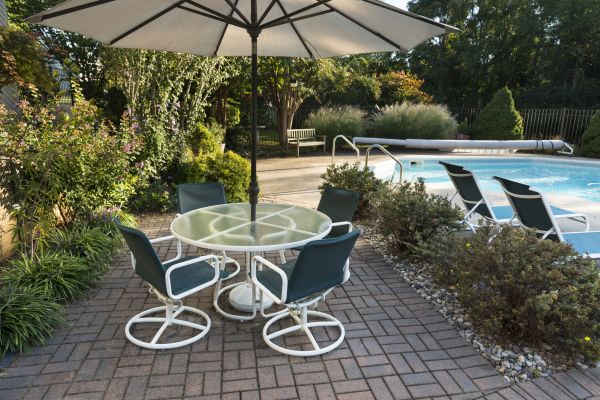 Deck Paving in Hamilton