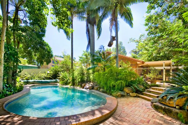 Pool Patio Paving in Hamilton